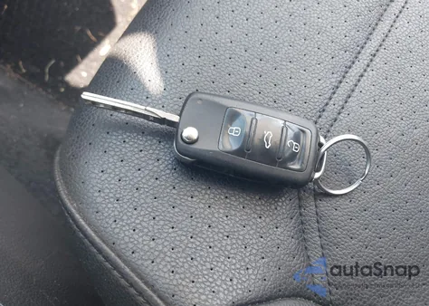 2017 Volkswagen Passat 1.8T R-Line from USA, damaged, VIN 1VWDT7A38HC070850